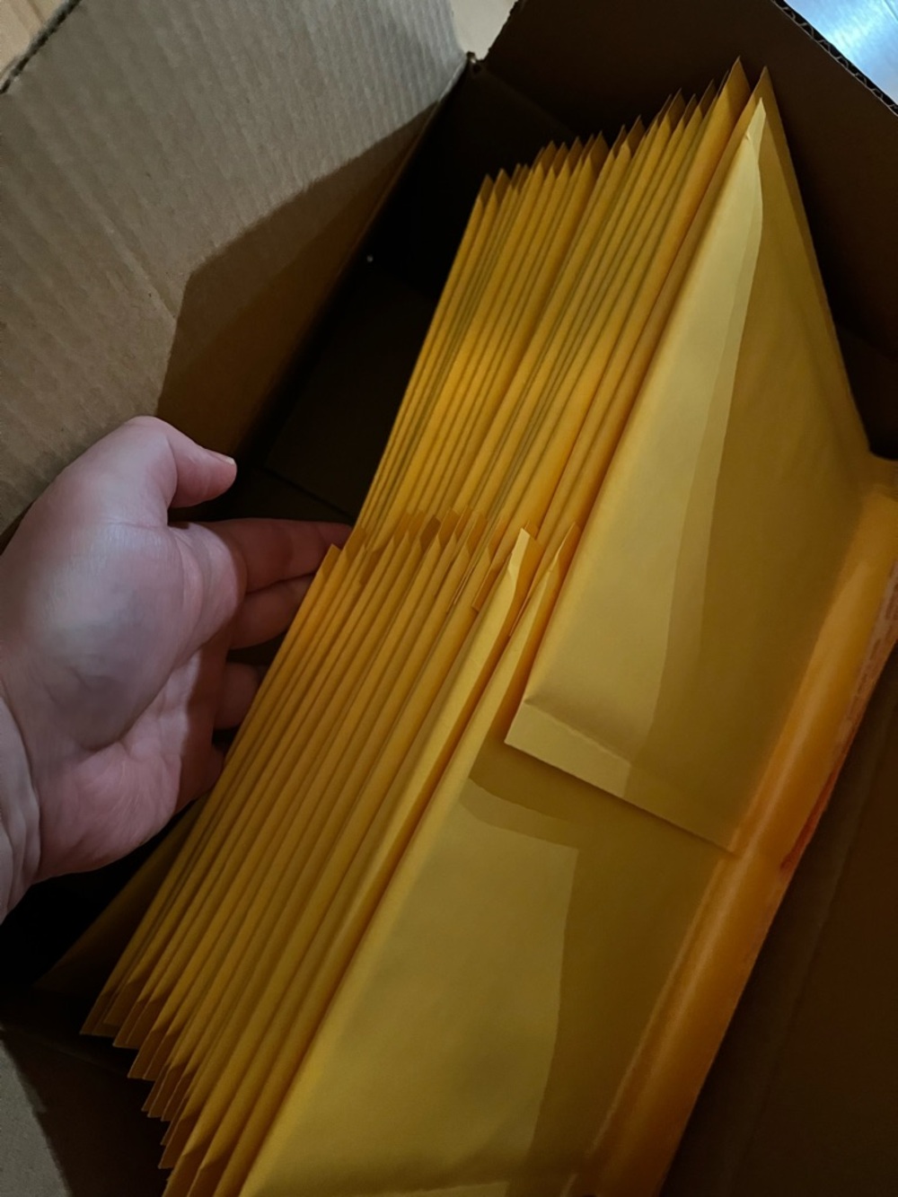 Yellow Bubble Mailer Envelopes - Bulk Pack